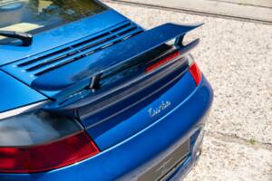 Bild 13/25 von Porsche 911 Turbo (2002)