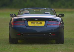 Image 14/50 of Aston Martin DB 9 Volante (2006)