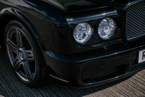 Image 12/29 de Bentley Azure T (2010)