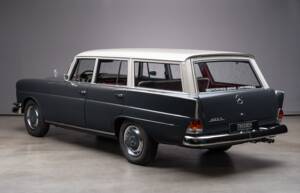 Bild 13/31 von Mercedes-Benz 230 S Universal (1967)