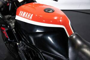 Image 49/50 of Yamaha FZ 750 (1986)