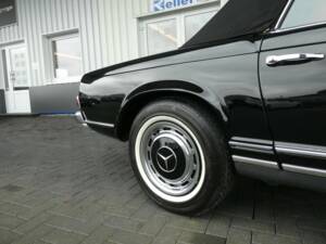 Imagen 22/26 de Mercedes-Benz 230 SL (1967)