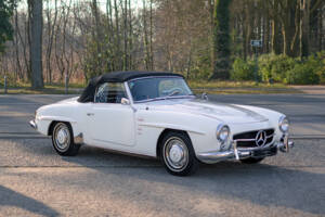 Image 13/42 of Mercedes-Benz 190 SL (1961)