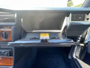 Image 27/57 of Mercedes-Benz 190 D 2.5 (1992)