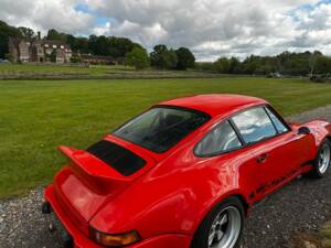 Bild 24/47 von Porsche 911 Carrera 4 (1990)
