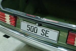 Bild 10/50 von Mercedes-Benz 500 SE (1982)
