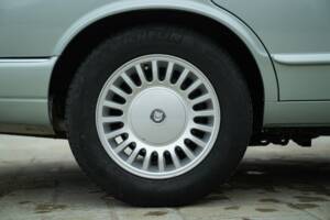 Image 32/50 de Jaguar XJ 8 Sovereign (1997)