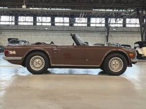 Immagine 8/50 di Triumph TR 6 (1974)