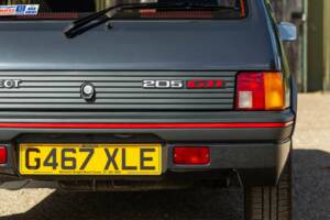 Imagen 17/50 de Peugeot 205 GTi 1.6 (1989)