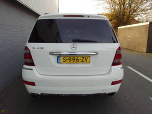 Bild 8/98 von Mercedes-Benz GL 450 4MATIC (2007)