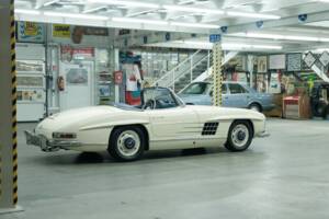 Bild 22/50 von Mercedes-Benz 300 SL Roadster (1959)