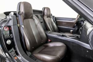 Image 19/50 of Mazda MX-5 2.0 (2009)