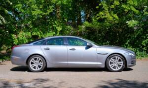Bild 4/50 von Jaguar XJ 5.0 (2012)