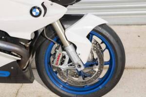 Image 11/47 of BMW HP2 Sport (2010)