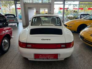 Bild 33/40 von Porsche 911 Carrera (1993)