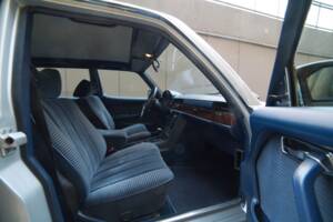 Bild 45/95 von Mercedes-Benz 450 SEL 6,9 (1976)