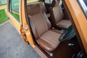 Image 11/32 of Mercedes-Benz 250 (1978)