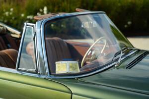 Imagen 23/50 de Mercedes-Benz 220 SE b (1964)