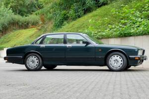 Image 7/77 de Jaguar XJ 40 (XJ-R) (1993)