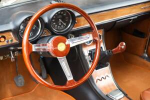 Bild 25/50 von Alfa Romeo 1750 GT Veloce (1971)