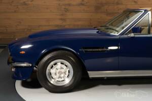Image 6/8 of Aston Martin V8 Volante (1981)