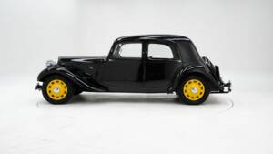 Image 8/15 of Citroën Traction Avant 11 BL Légère (1938)