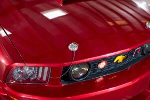 Image 31/68 of Ford Mustang GT (2005)