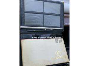 Image 17/25 of Lexus SC 300 (1995)