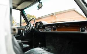 Image 29/50 of Mercedes-Benz 300 SEL 6.3 (1970)