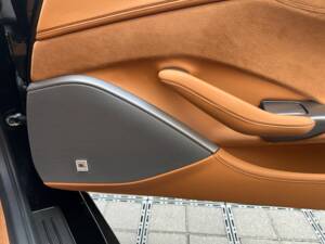 Image 33/37 of Ferrari Portofino (2019)