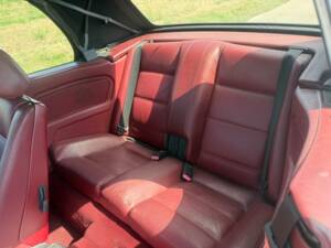 Bild 8/13 von BMW 320i (1990)