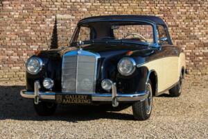 Imagen 7/50 de Mercedes-Benz 220 S Cabriolet (1956)