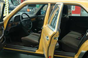 Bild 22/50 von Mercedes-Benz 280 SE (1981)