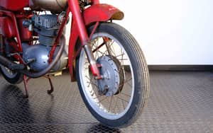 Image 14/83 of MV Agusta 175 CS Sport Disco Volante (1955)