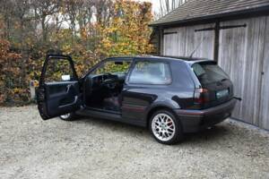 Image 15/41 de Volkswagen Golf III 2.0 GTI &quot;Edition&quot; (1997)