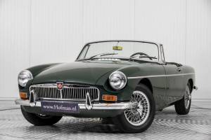 Image 3/50 of MG MGB (1968)