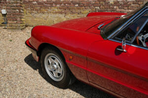 Image 21/50 of Alfa Romeo 2.0 Spider (1990)