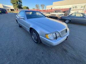 Image 20/40 of Mercedes-Benz SL 500 (1996)