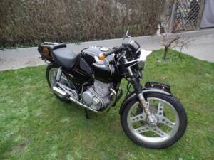 Image 2/7 of Honda XBR 500 (1988)