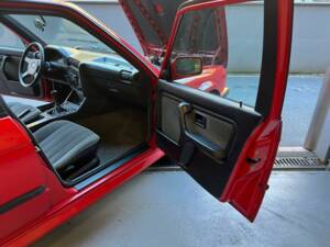 Bild 73/108 von BMW 325ix (1989)