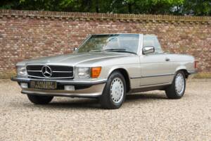 Image 25/50 de Mercedes-Benz 560 SL (1988)