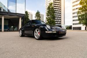 Bild 18/22 von Porsche 911 Carrera 4S (1996)