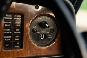 Bild 43/50 von Bentley T 2 (1980)