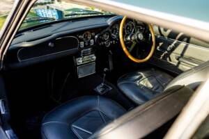 Bild 21/43 von Aston Martin DB 6 Vantage (1967)