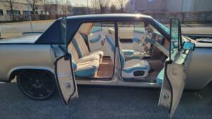 Image 12/18 of Lincoln Continental Sedan (1965)