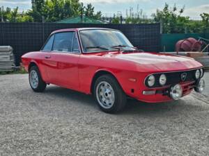 Image 2/56 of Lancia Fulvia 1.3 S (1975)