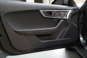 Bild 9/50 von Jaguar F-Type (2019)