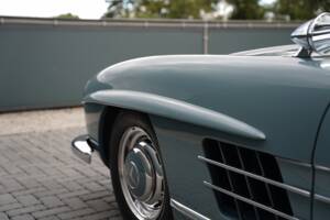 Image 41/43 of Mercedes-Benz 300 SL Roadster (1960)
