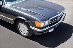 Image 3/29 of Mercedes-Benz 560 SL (1987)