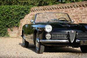 Bild 50/50 von Alfa Romeo 2000 Spider (1961)